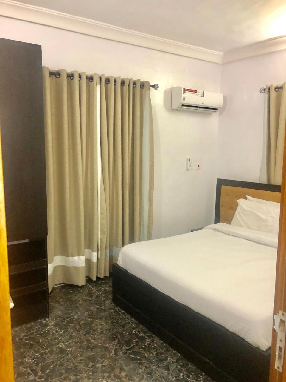 24/7 Luxury Apartment Lagos Exterior foto